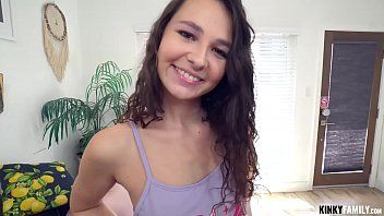 play Minha namorada sexy e eu fodo tão hardcore quanto gostamos