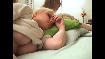 play الأخت المثيرة في الحب ويخترقها أخوها الأكبر