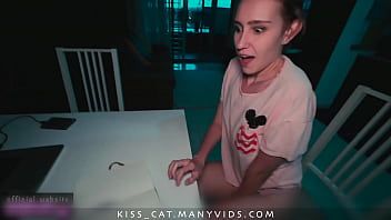 play Estaba viendo a su hermana teniendo sexo con otro