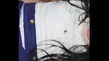 play Cette jeune blonde à grosse chatte n'a que 18 ans et adore se faire baiser