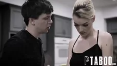 play Empregada doméstica trabalhadora Anny Aurora aterrorizada por proprietários na realidade Pov Sex
